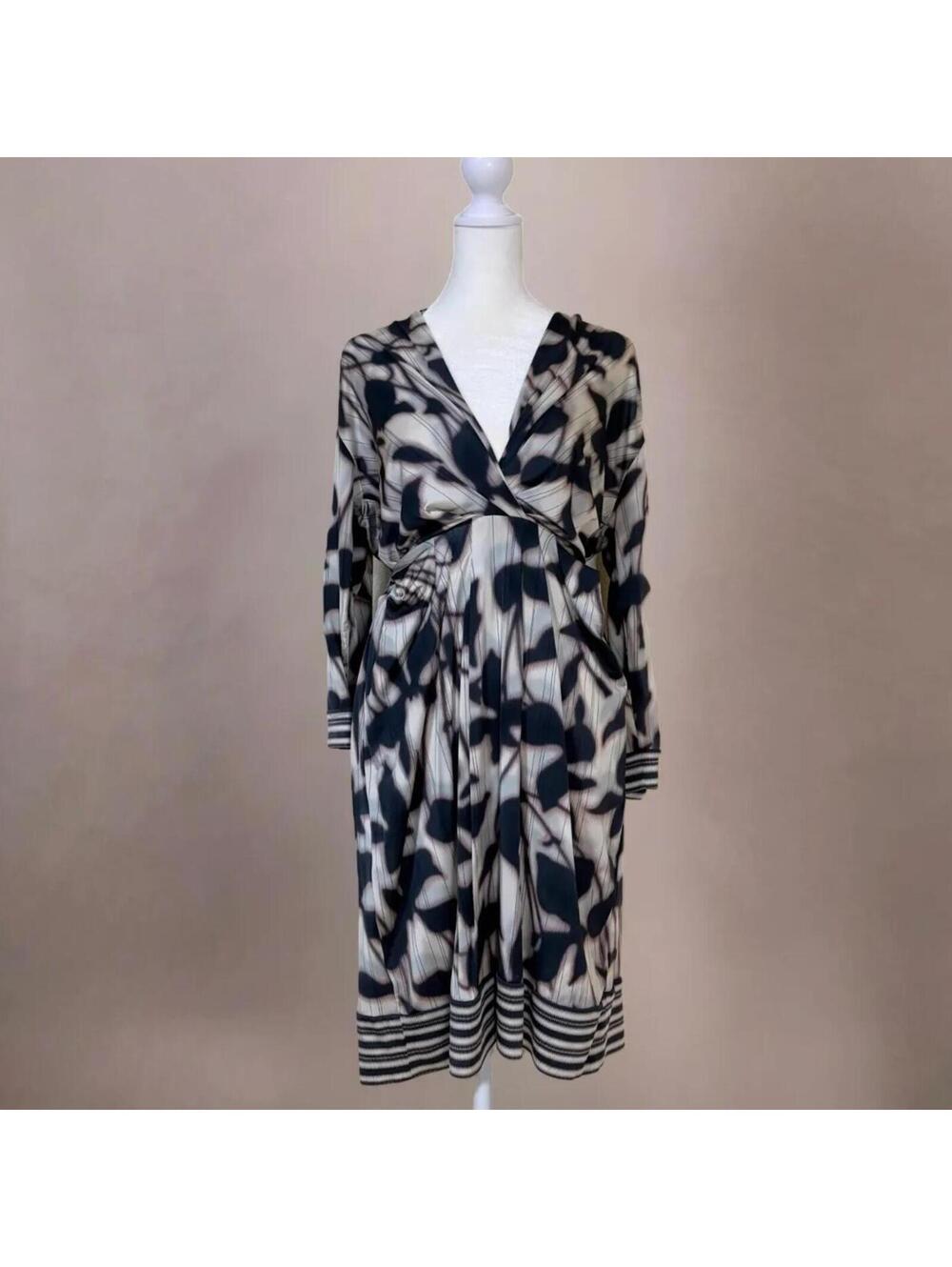 BCBG Fall Dark Grey Multicolored Print V-Neck Long Sleeve Jersey Summer Dress